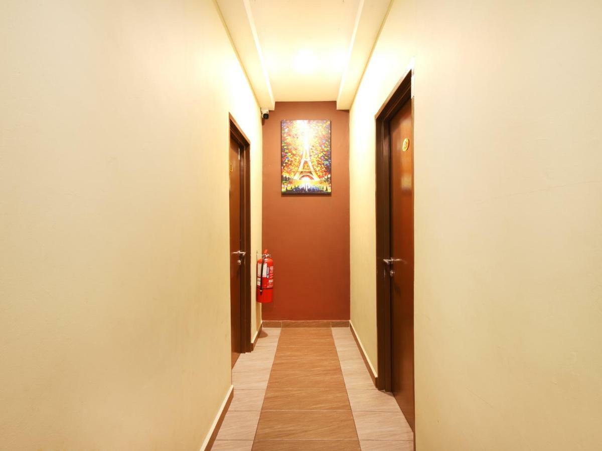 Oyo 721 Silibin Times Inn Hotel Ipoh Esterno foto